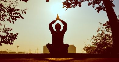 Fortryl din krop og sind med de bedste yogabøger